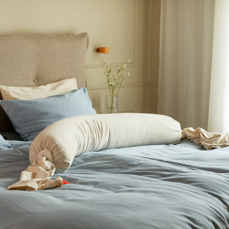 bbhugme Pregnancy Pillow Soft White bed
